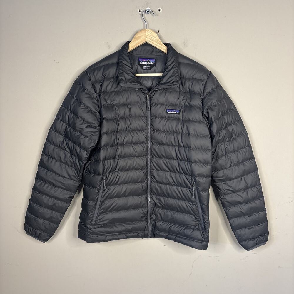 Patagonia Men's Jacket Grey Dark Gray Down Goose Puffer Coat Size M - 51884